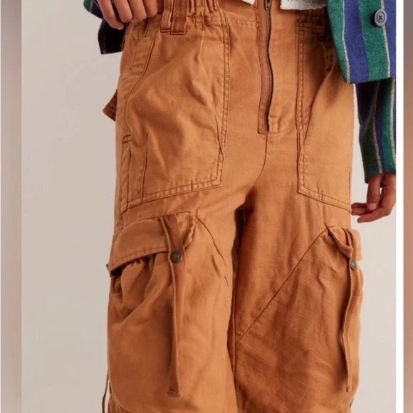 ⭐️NWOT We The Free Everglades Utility pants - Picture 3 of 10